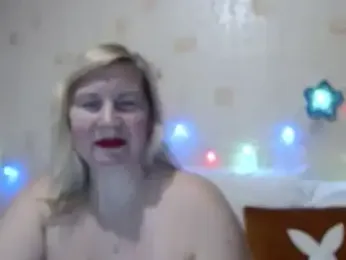 QueenLana webcam model stream image