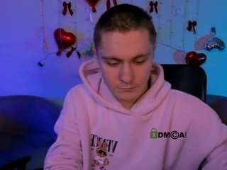 michael-strong webcam camsoda model stream image