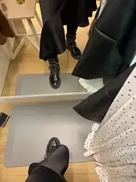 CrazzyChicks webcam model stream image