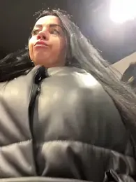 CrazzyChicks webcam model stream image