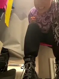 CrazzyChicks webcam model stream image