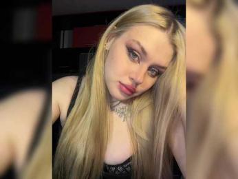 Miss_Nestle webcam model stream image