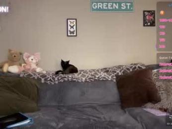 greenxxxqueen webcam model stream image