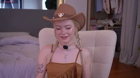 LexieLoree webcam stripchat model stream image