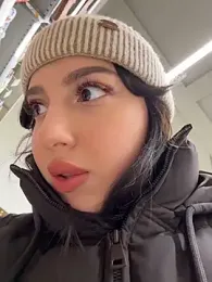 NoraVelour webcam model stream image