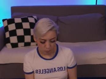 violettgrey_ webcam model stream image