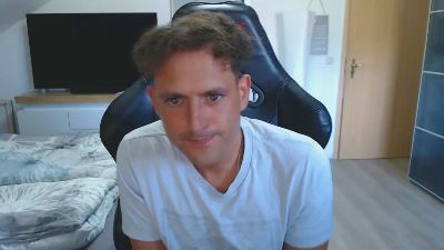 Twinkboy82 webcam cam4 model stream image