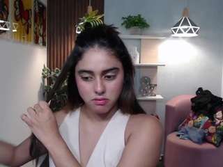 lucy-greey webcam model stream image