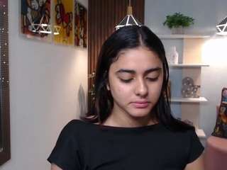 lucy-greey webcam model stream image