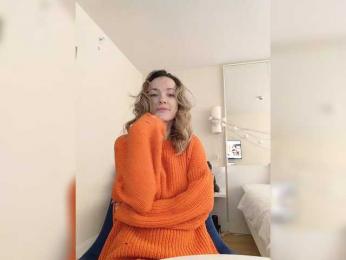 Lola3000 webcam model stream image