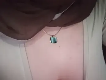 gizzz34 webcam stripchat model stream image