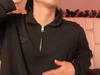 daphne_and_roger webcam chaturbate model stream image