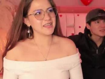 daphne_and_roger webcam chaturbate model stream image