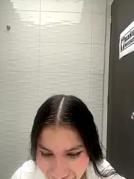 AmyWild webcam model stream image