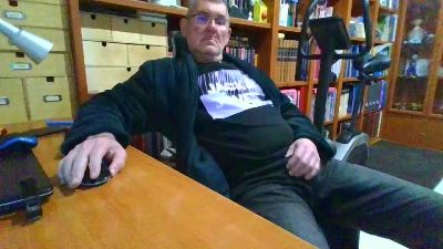 quique185bcn webcam model stream image