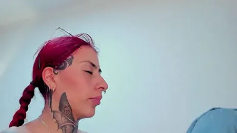 selene_red_ webcam model stream image