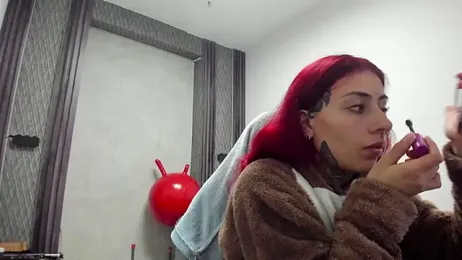 selene_red_ webcam model stream image