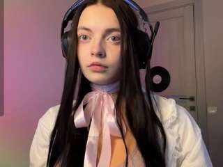 lewislitaker webcam model stream image