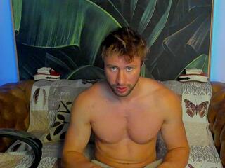 Merrick Graves webcam model stream image