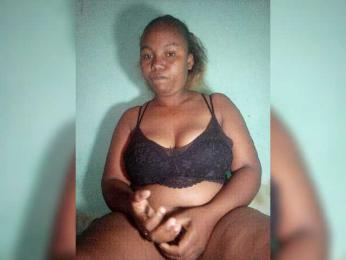 Joenah03 webcam bongacams model stream image