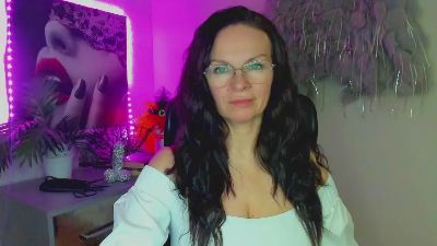 Helen_Wild webcam model stream image