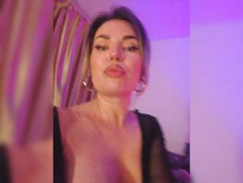 Minni______Mia webcam bongacams model stream image