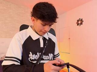 Angeel Thomas webcam model stream image