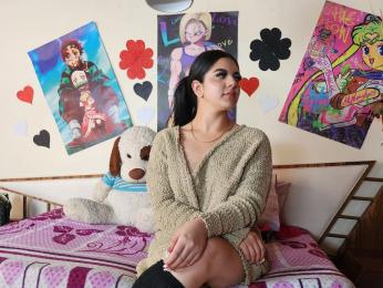 EsterColins webcam model stream image