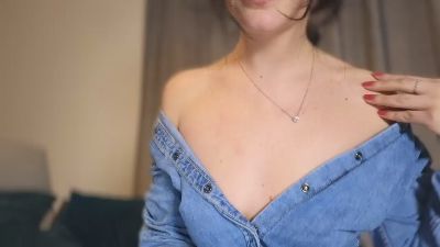 kissedbythemoon webcam model stream image