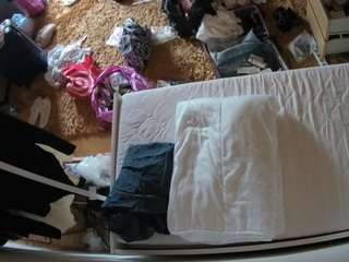 voyeurcam-julmodels-whitebed-5 webcam model stream image