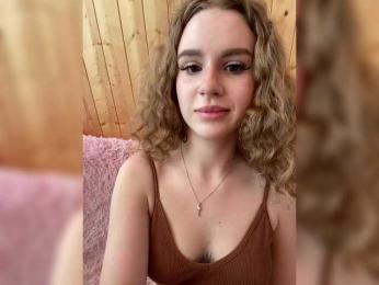 Sweetie_Kitty webcam model stream image