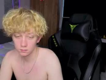em_chipsi webcam model stream image
