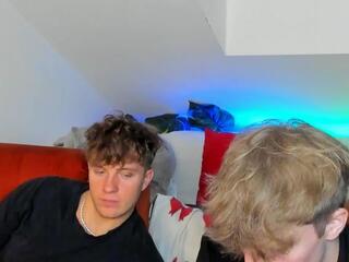 Curt & Levi webcam model stream image