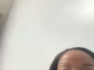 tastethepeach webcam model stream image