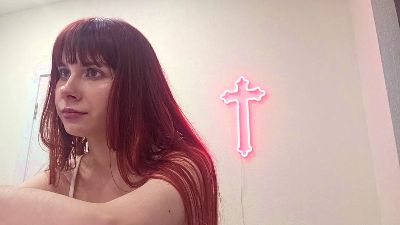 RedWitchHeart webcam model stream image