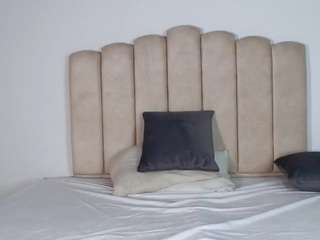 dylanathens webcam model stream image