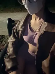 _SaRa_ webcam model stream image