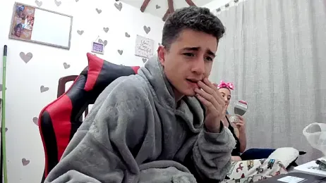 TempleOfTwo webcam model stream image