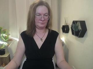 Holly Cums webcam model stream image