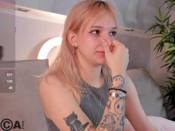 Molly-Platt webcam bongacams model stream image