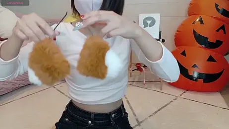 SUZU_ webcam stripchat model stream image