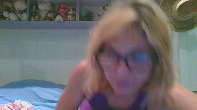 piccolaqueen webcam cam4 model stream image