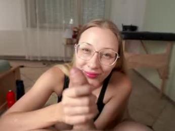 foxeslovefoxes webcam model stream image