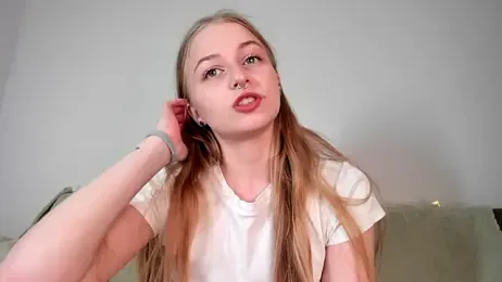 MiaMews webcam model stream image