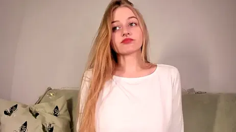 MiaMews webcam model stream image