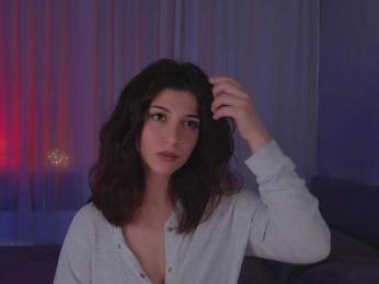 -Madi- webcam bongacams model stream image