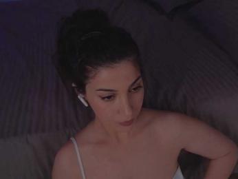 -Madi- webcam bongacams model stream image