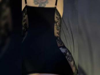 Perverse-family webcam bongacams model stream image