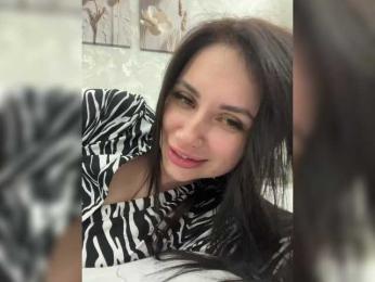 Y_Leiki webcam model stream image