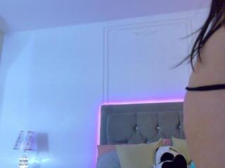 Amber Bull webcam model stream image